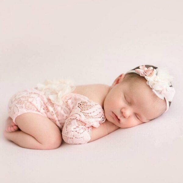 51s4ufPA0zL._AC_SL1001_8eb2a15a-7afd-4ad1-8b54-8766080ca82d Vemonllas Newborn Photography Props Baby Girls Floral Headband and Open Back Romper Photo Prop Outfits
