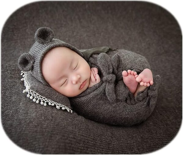 61l8Q6J5p0L._AC_SL1001 Vemonllas Newborn Baby Boy Girl Photography Props Bow Wrap, Posing Aid, Hat and Blanket Set of 4 Pcs